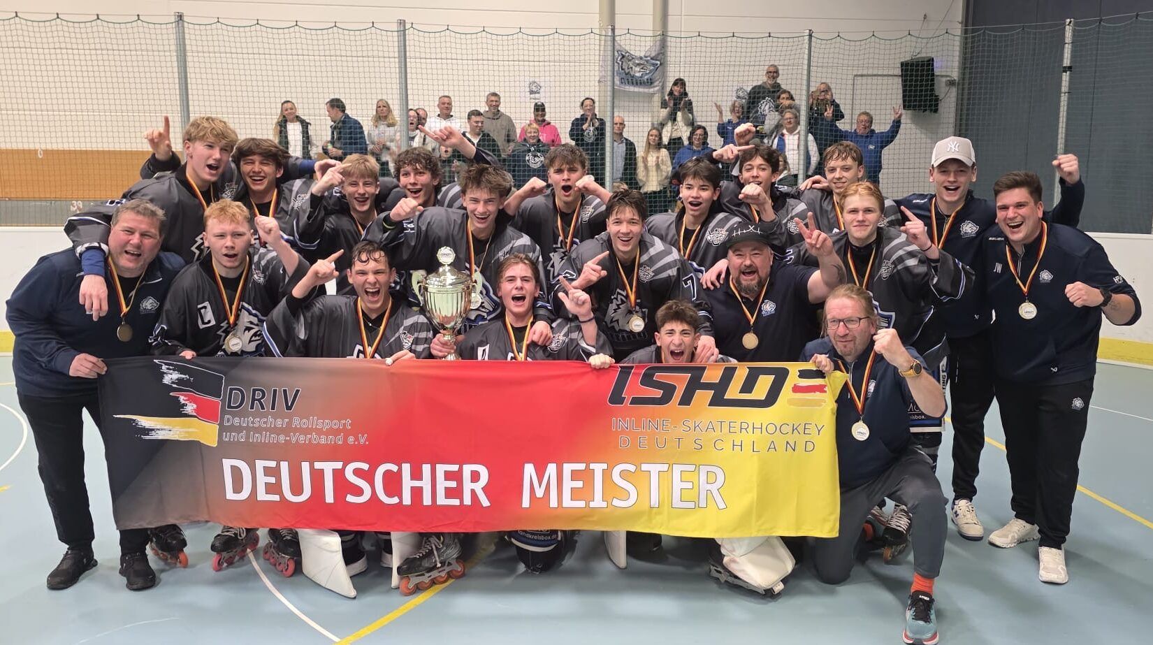 <h3>IHC Atting U19</h3><p>(Inlinehockey)</p><p><strong>Deutsche Meister, 2. Platz Europacup der Landesmeister</strong></p>